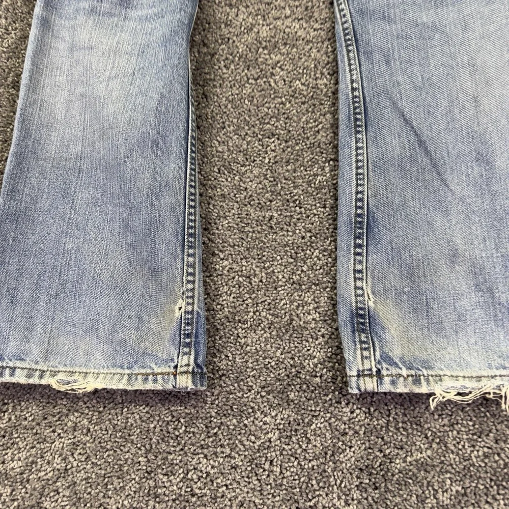 Lee Jeans Mens 32x30 Blue Relaxed Fit Bootcut Light Wash Distressed Denim